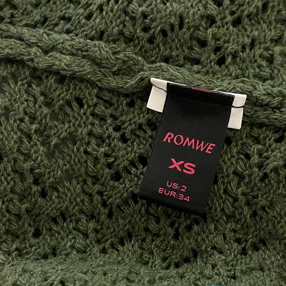 Green Halter Top - Picture 3 of 3